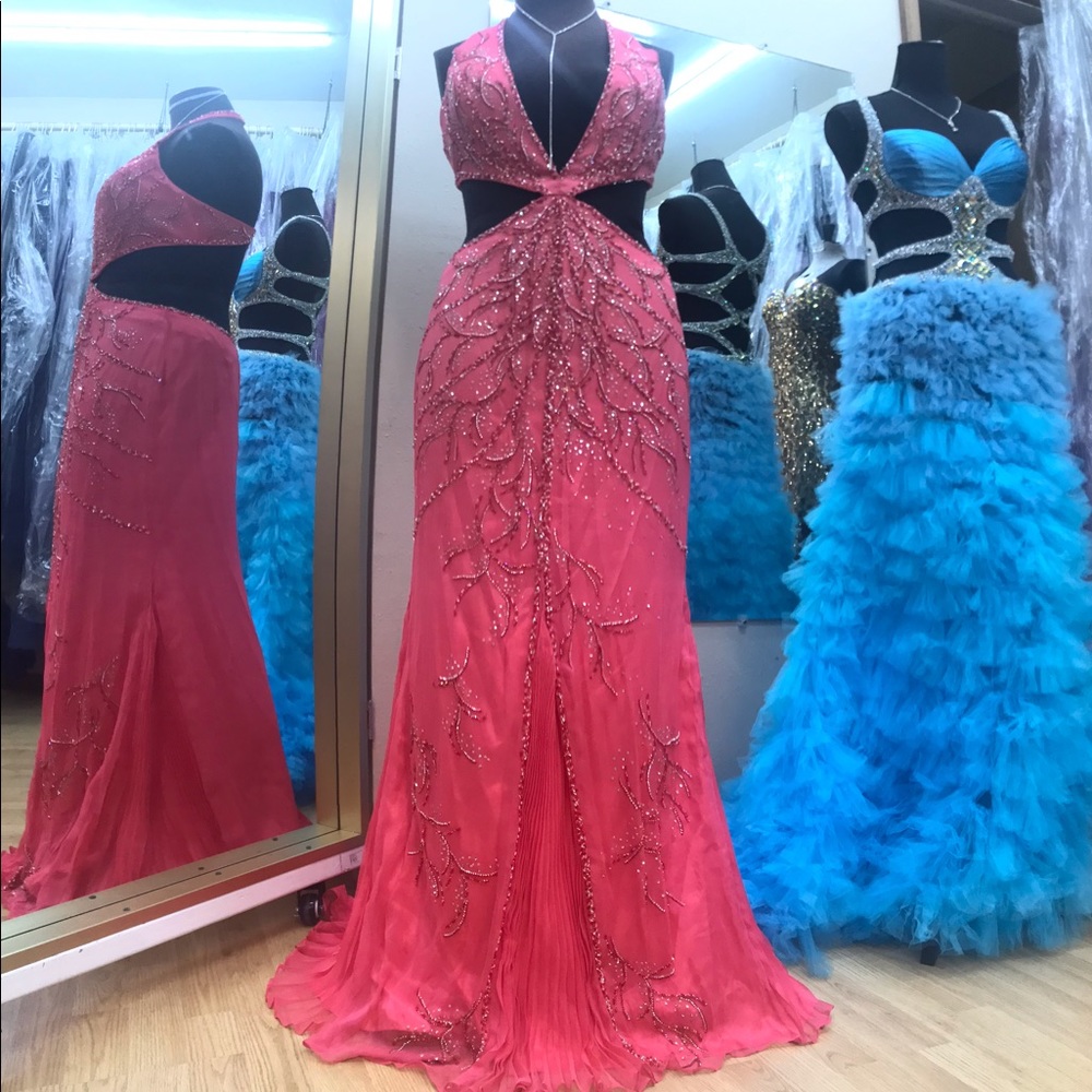 Jasz Couture 1610 size 16 Brand New with tag